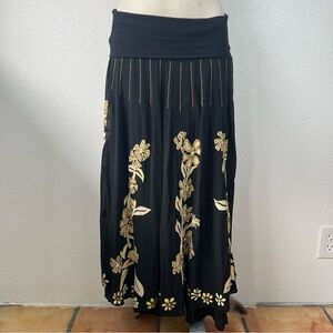Elegant Black and Gold Floral Skirt